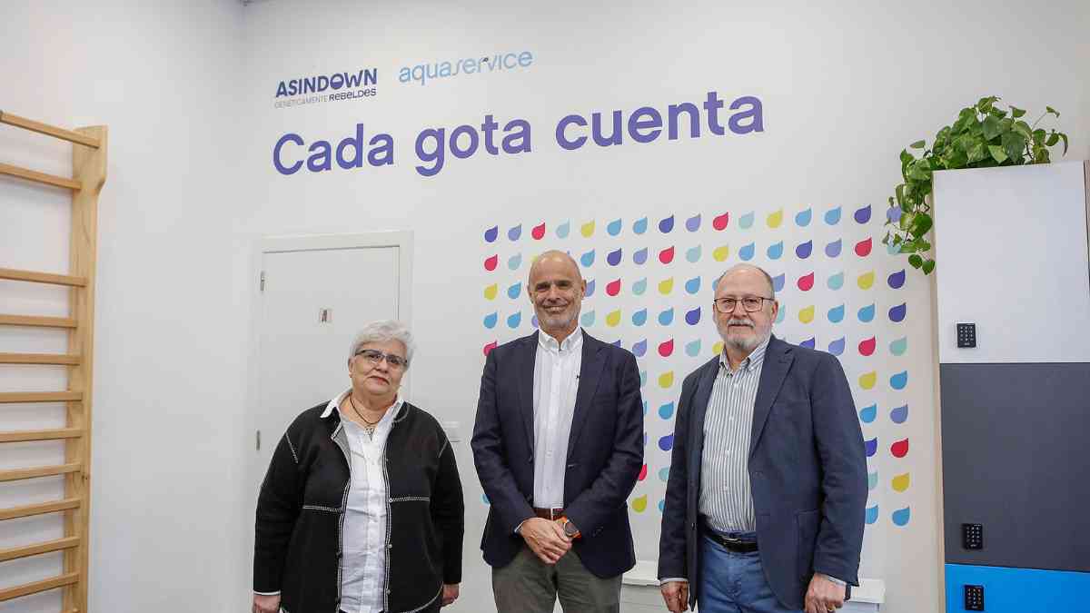 Asindown y Aquaservice inauguran la sala de fisioterapia “Pura Rebeldía” para personas con síndrome de Down y discapacidad intelectual