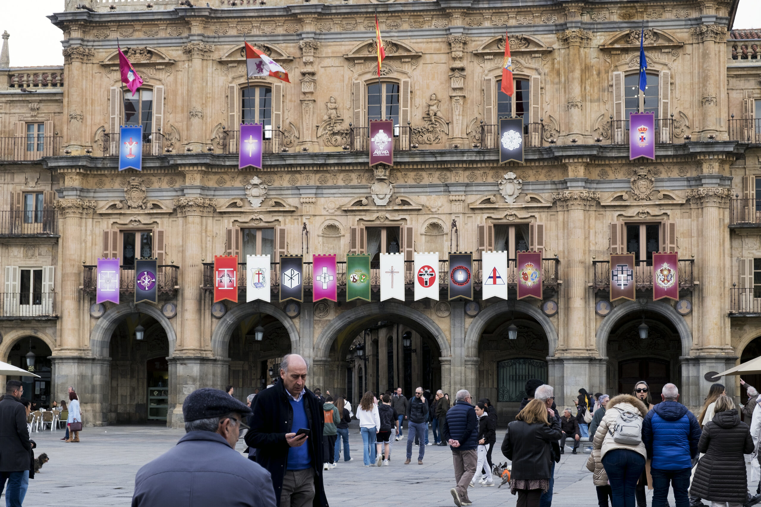 Unicaja lanza una campaña para promover el consumo ante la llegada de la Semana Santa