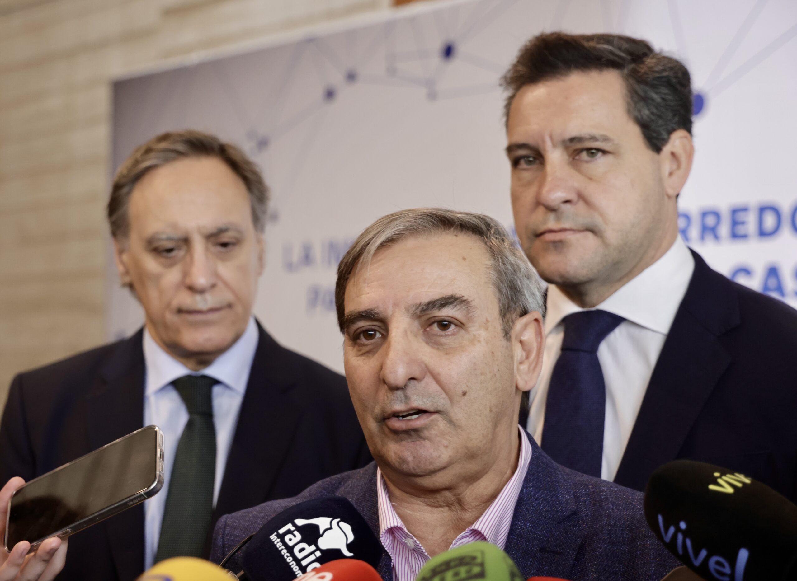 Sanz Merino recuerda al Gobierno que el Corredor Atlántico aportaría 3.600 millones al PIB regional