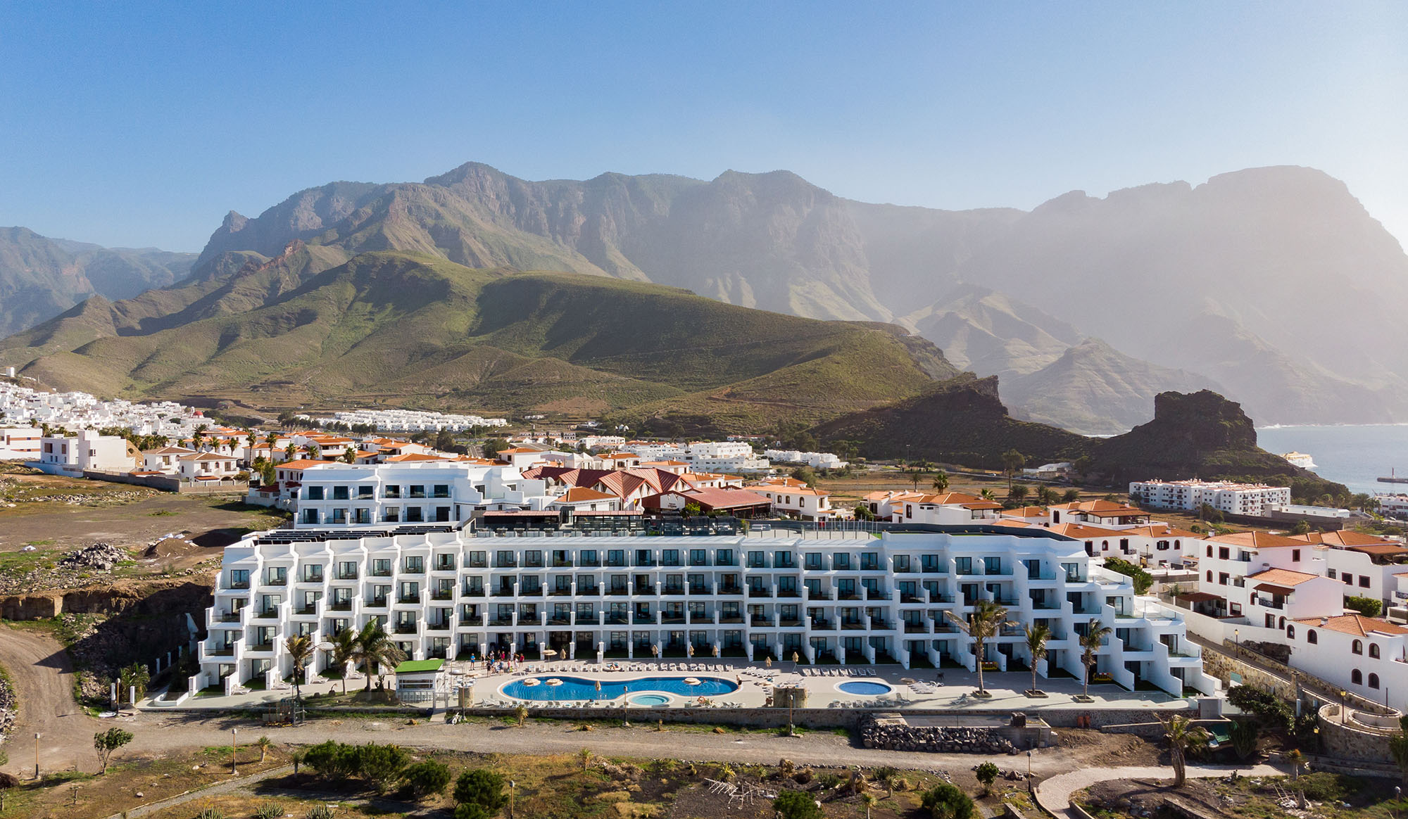 One Investment y Urbanitae revolucionan la financiación hotelera con el proyecto Roca Negra