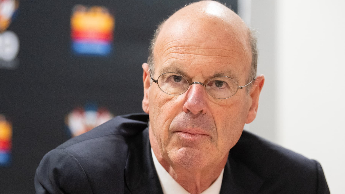 Francia creará un fondo para atraer inversores y financiar sus empresas de armamento