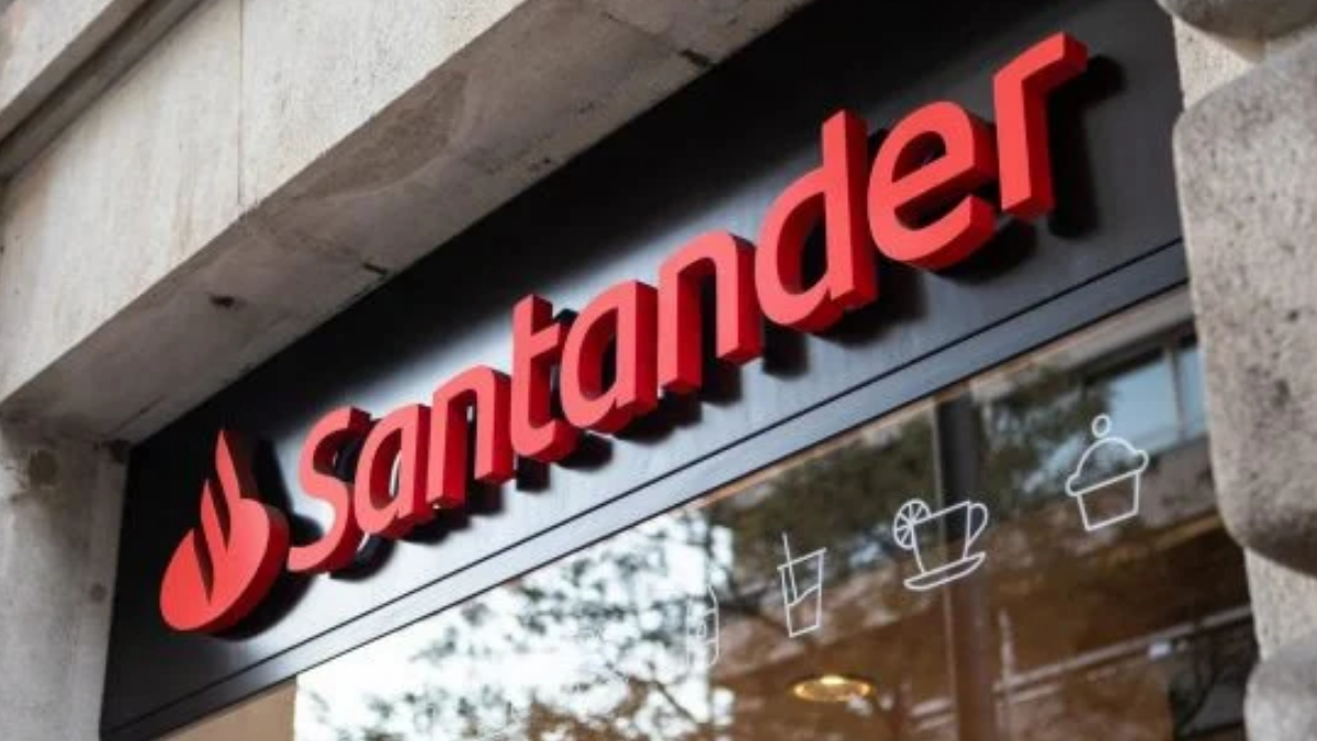 El Rey preside la entrega del Premio Nacional Pyme del Año 2024 organizado por Santander