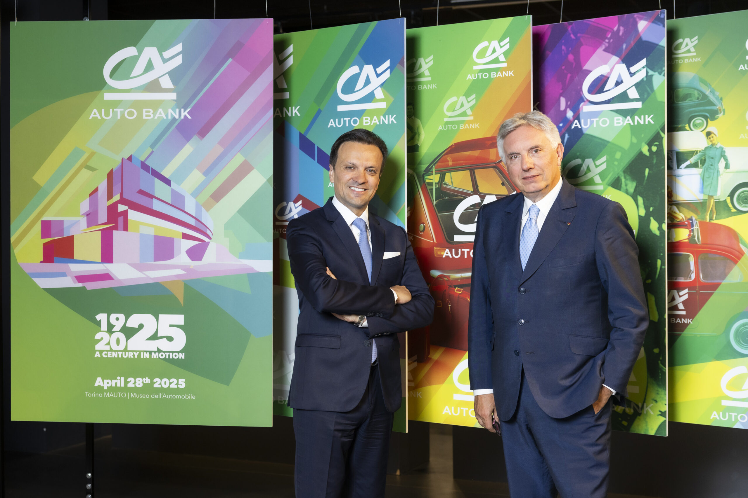 El Grupo Crédit Agricole Auto Bank celebra 100 años de leadership y avanza hacia el futuro de la movilidad sostenible