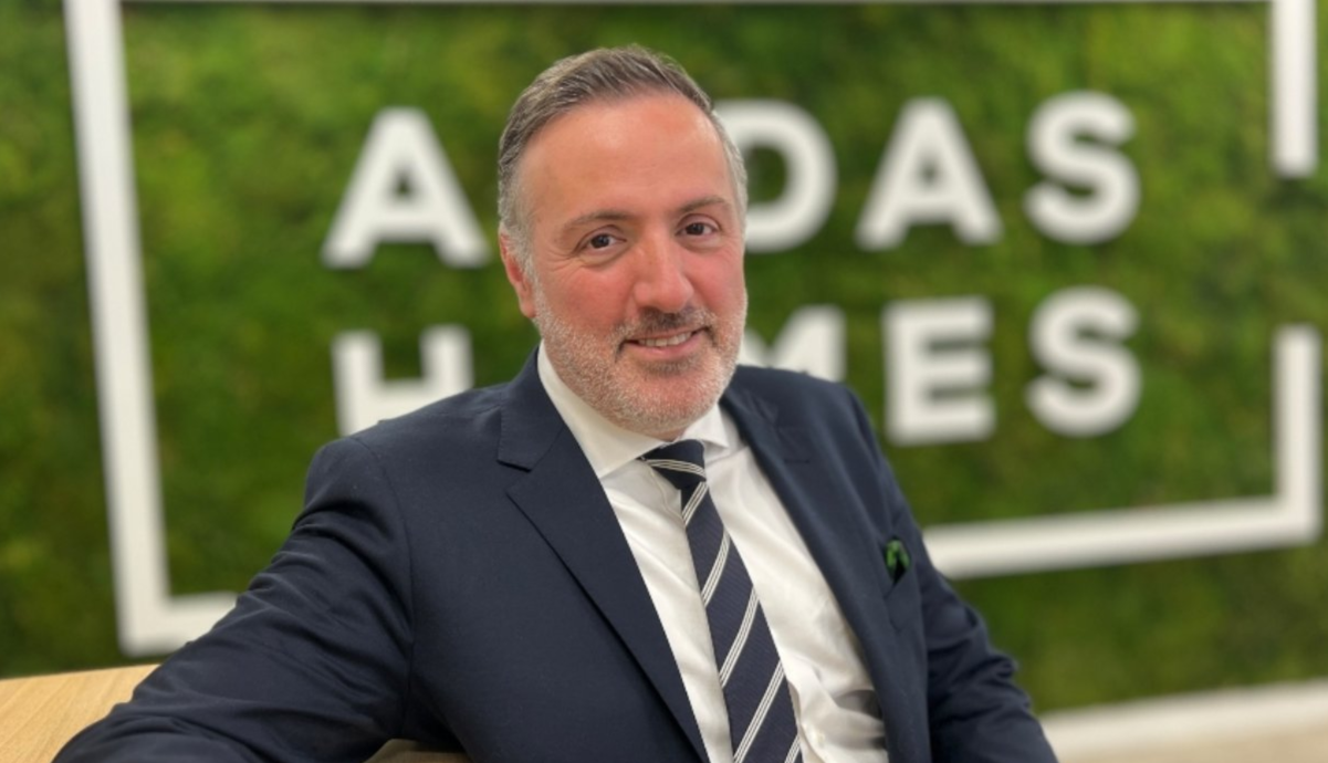 Aedas, con el cartel de venta de Castlelake, gana un 38% más