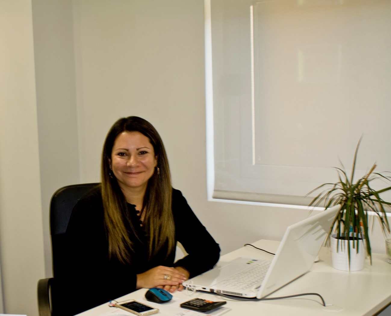 Alejandra Ron-Pedrique: La Voz del Emprendimiento que Ahora Conquista la Restauración