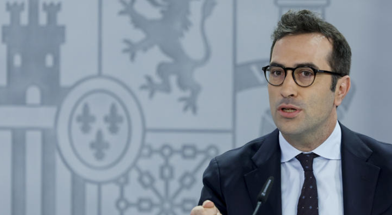 ¿De qué le sirve a España crecer más que la UE si el paro seguirá muy por encima de la media en 2026?
