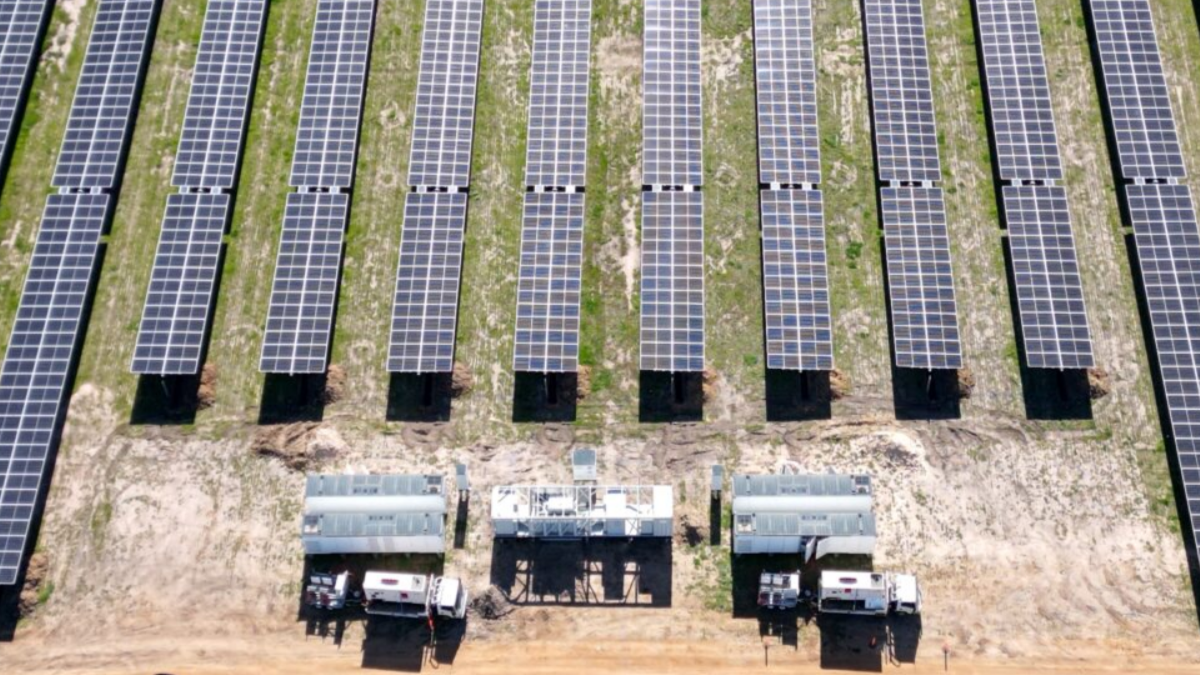Naturgy comienza su primer proyecto híbrido de fotovoltaica y baterías en Australia