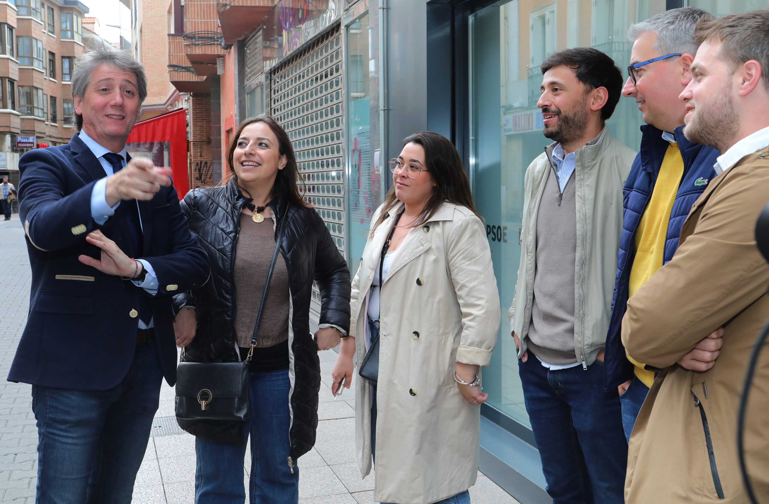 Martínez exige a Mañueco «presupuestos o elecciones»