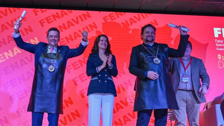 El director de “El Marcapáginas”, David Felipe Arranz, nuevo embajador del vino y de FENAVIN