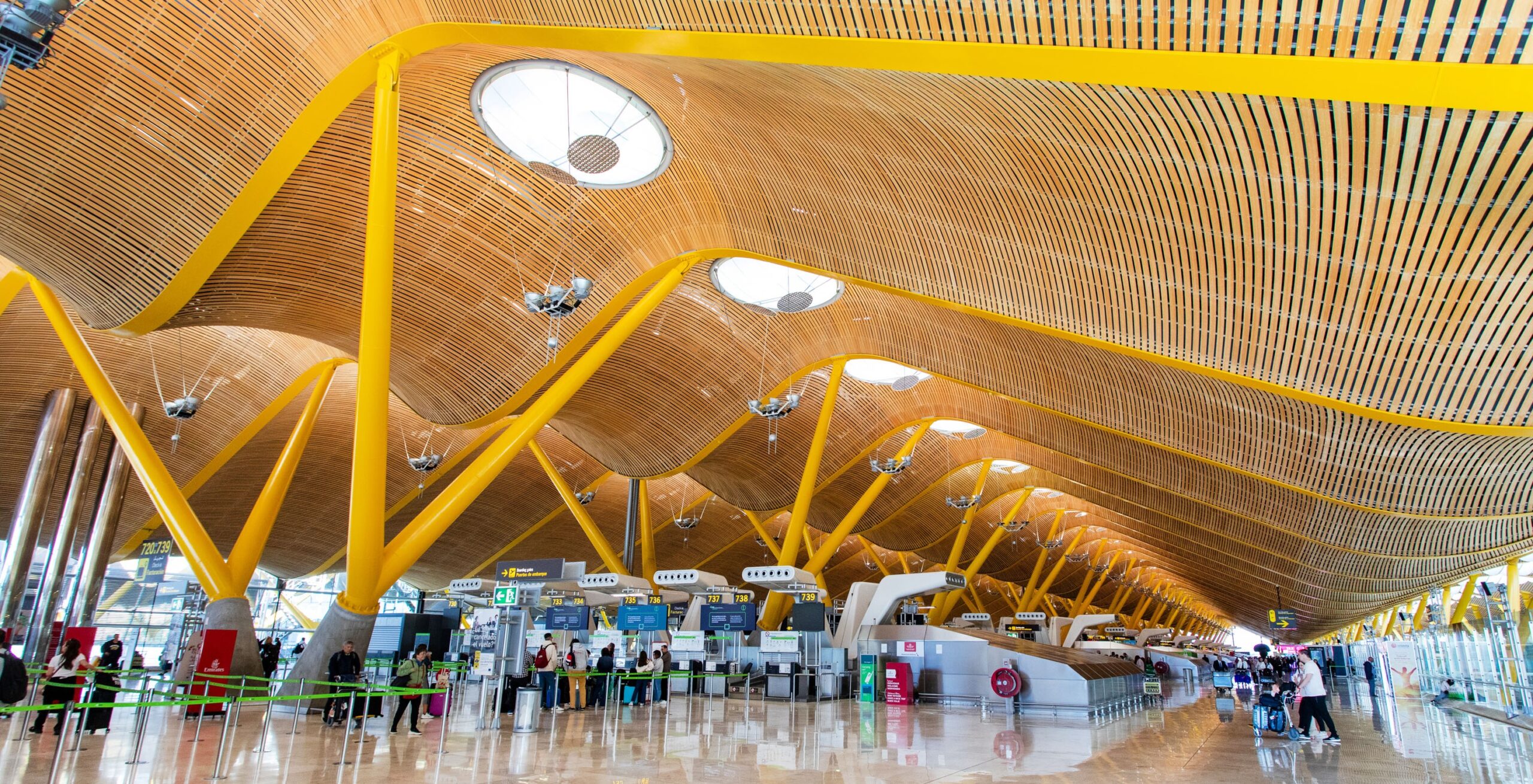 Aena registra 32,3 millones de pasajeros en abril, con Madrid-Barajas a la cabeza