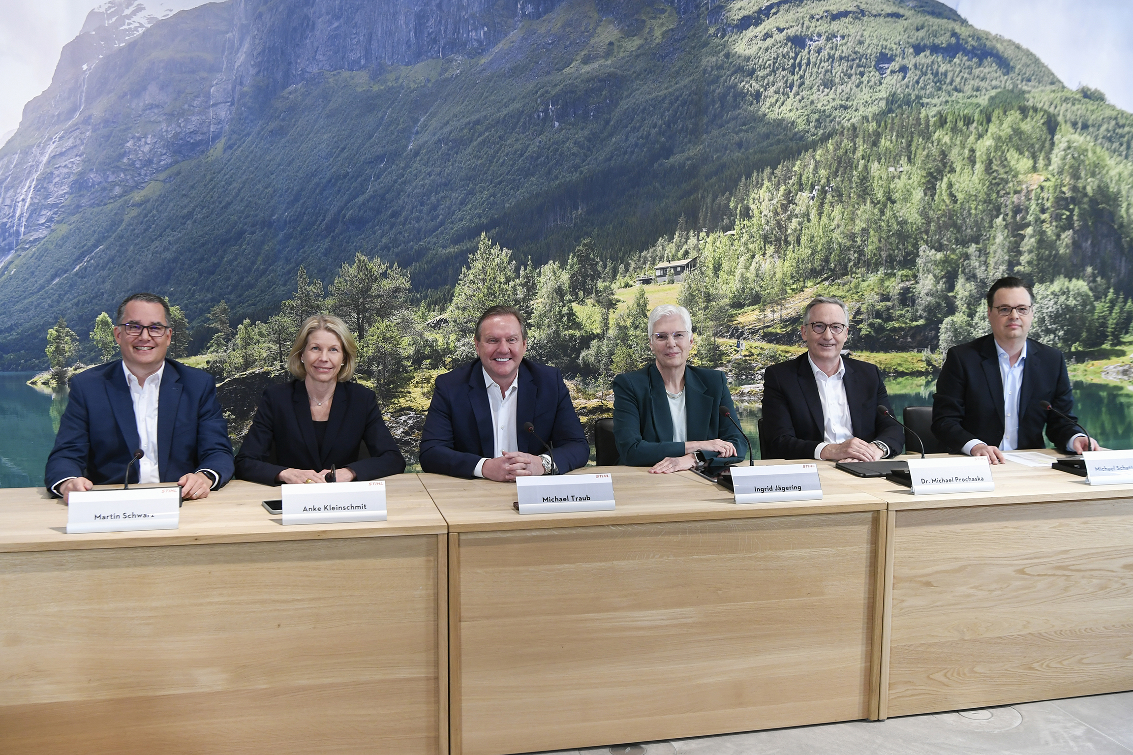 STIHL España cierra 2024 con un crecimiento del 13% y consolida su estrategia de futuro apostando por la tecnología de batería