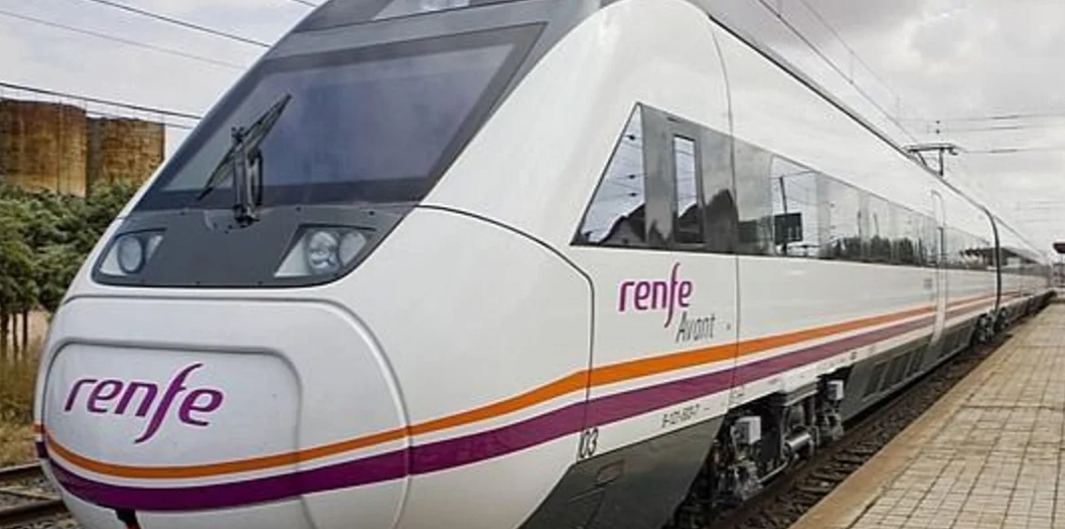 El control de los abonos de Avant de Renfe se hará a través del DNI para evitar fraudes