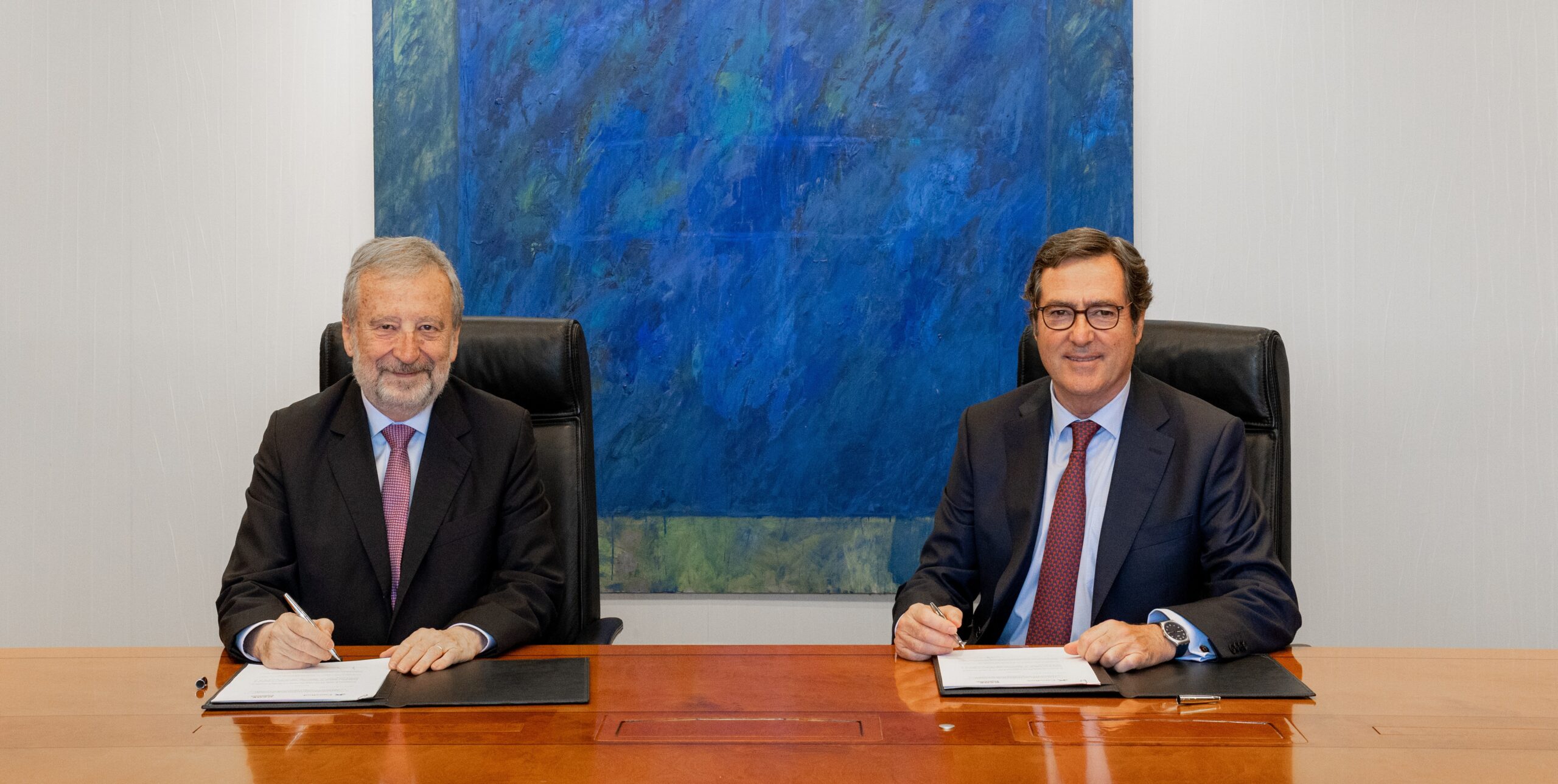 CaixaBank y CEOE lanzan una línea de financiación de 45.000 millones