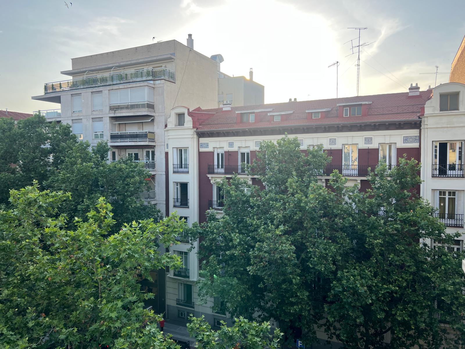 Neinor lanza una opa sobre Aedas