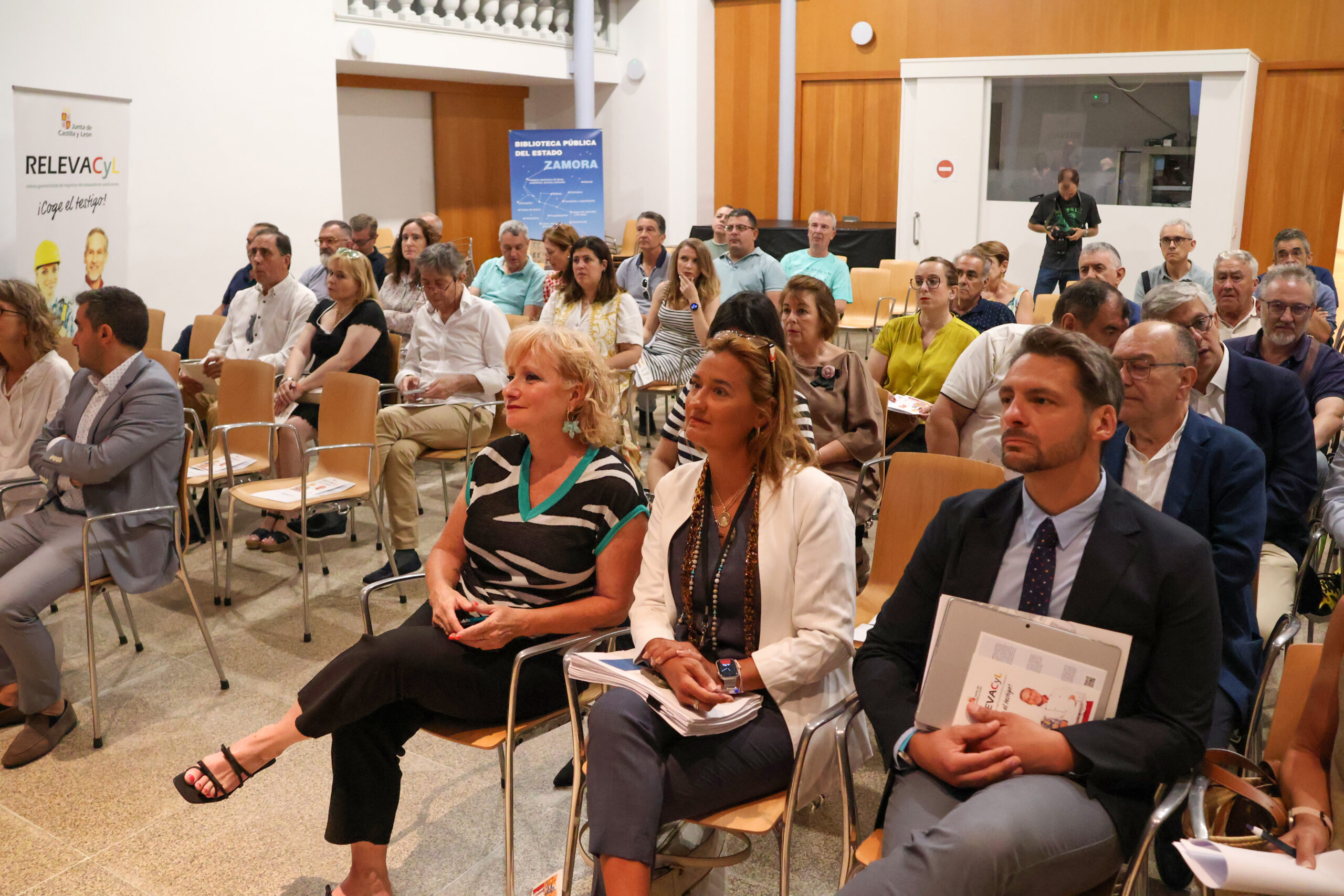 El plan de fomento del autoempleo supondrá inversiones de 20 millones y beneficiará a 7.200 autónomos
