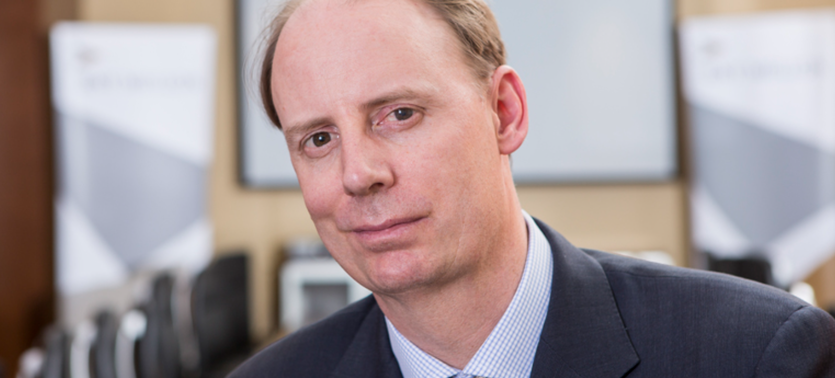 Sasha Evers deja BNY y lanza IberBridge Partners