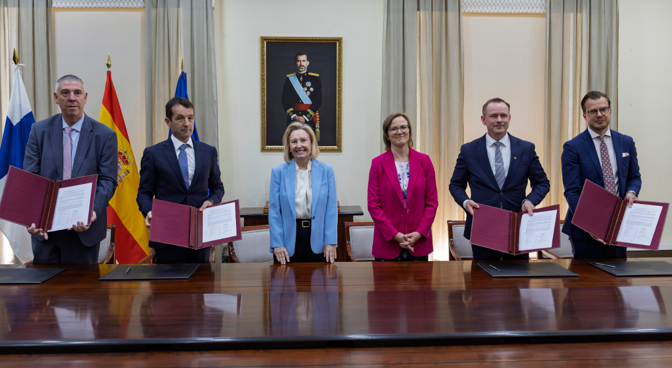 Indra Group y Bittium firman un acuerdo para colaborar en una solución de comunicaciones por radio tácticas militares