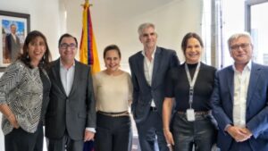 Aqualia y el Ministerio de Vivienda, Ciudad y Territorio de Colombia avanzan en proyectos estratégicos de agua potable