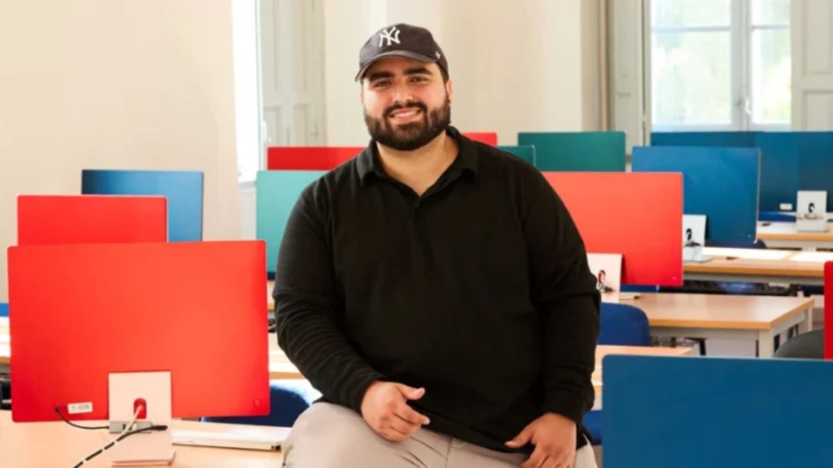 MicroBank duplica en tres años la financiación a estudiantes para educación y competencias