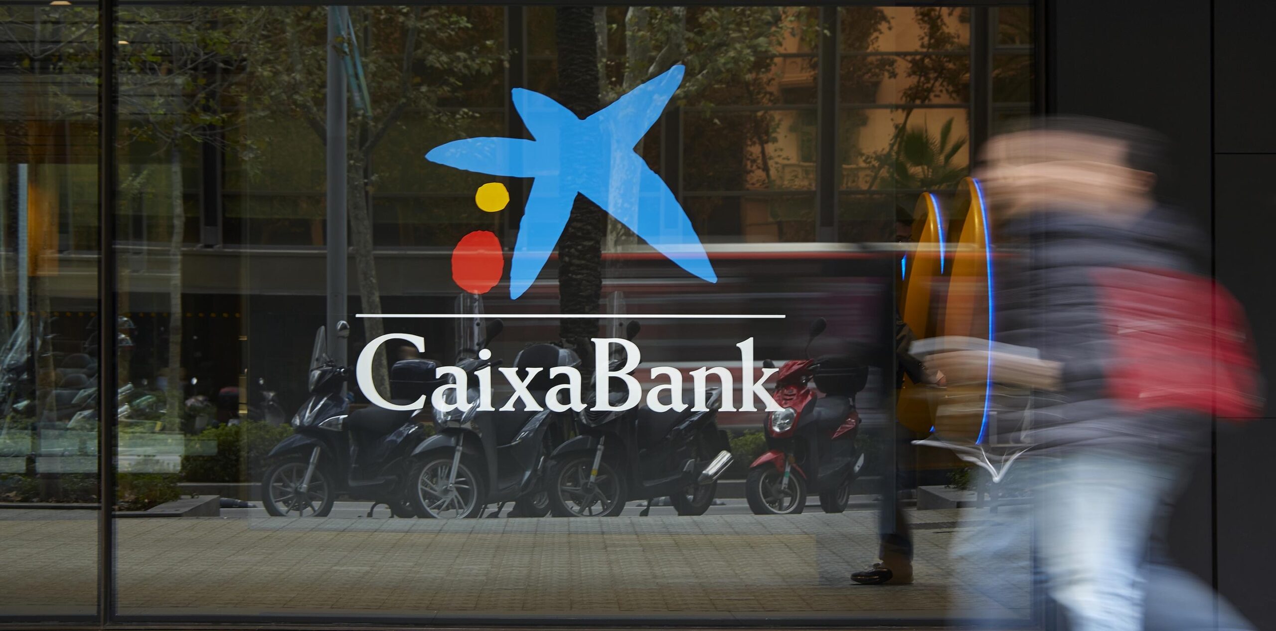 CaixaBank, reconocida por los principales analistas internacionales de sostenibilidad