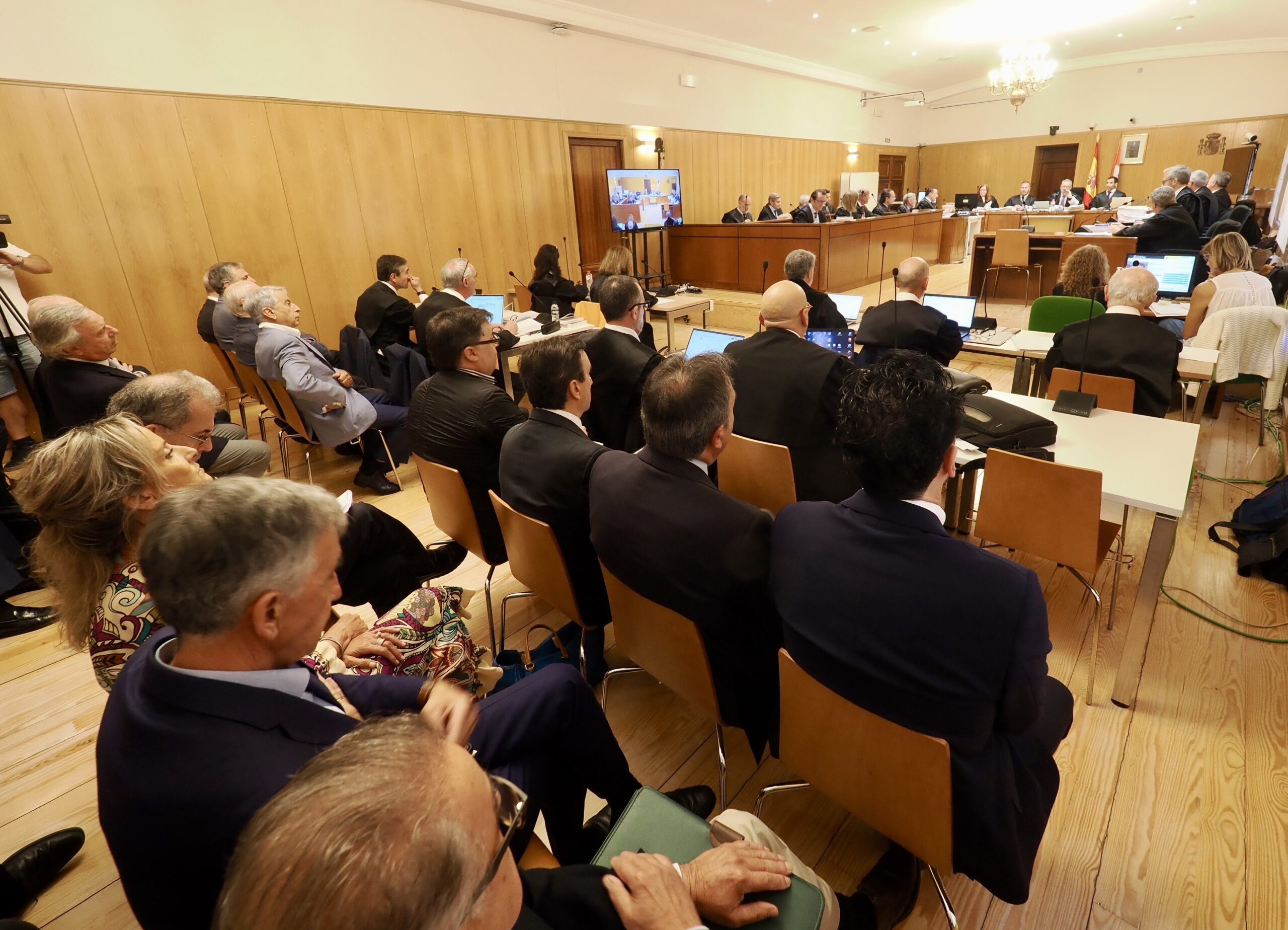 Un ex director del EREN dice que Delgado paralizó las propuestas eólicas que no incluían socios locales
