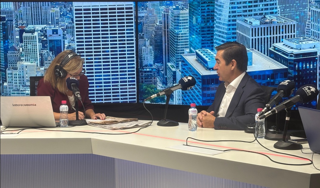 Carlos Torres, presidente de BBVA, cree que la aceptación de la OPA rondará por el 50%