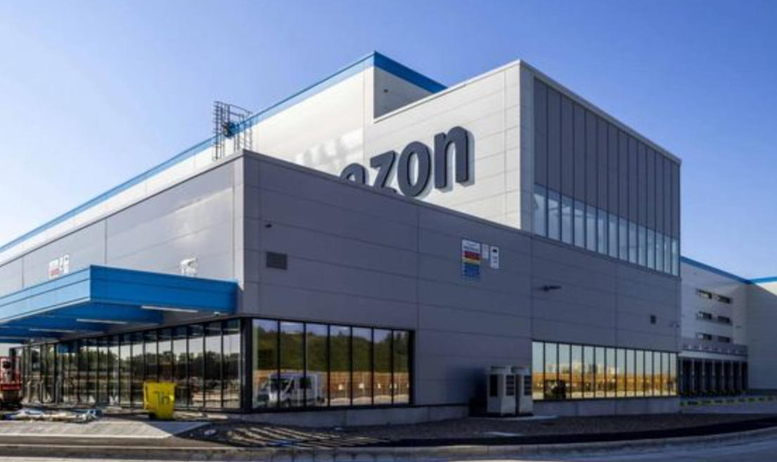 Pontegadea adquiere por 92 millones una nave alquilada a Amazon