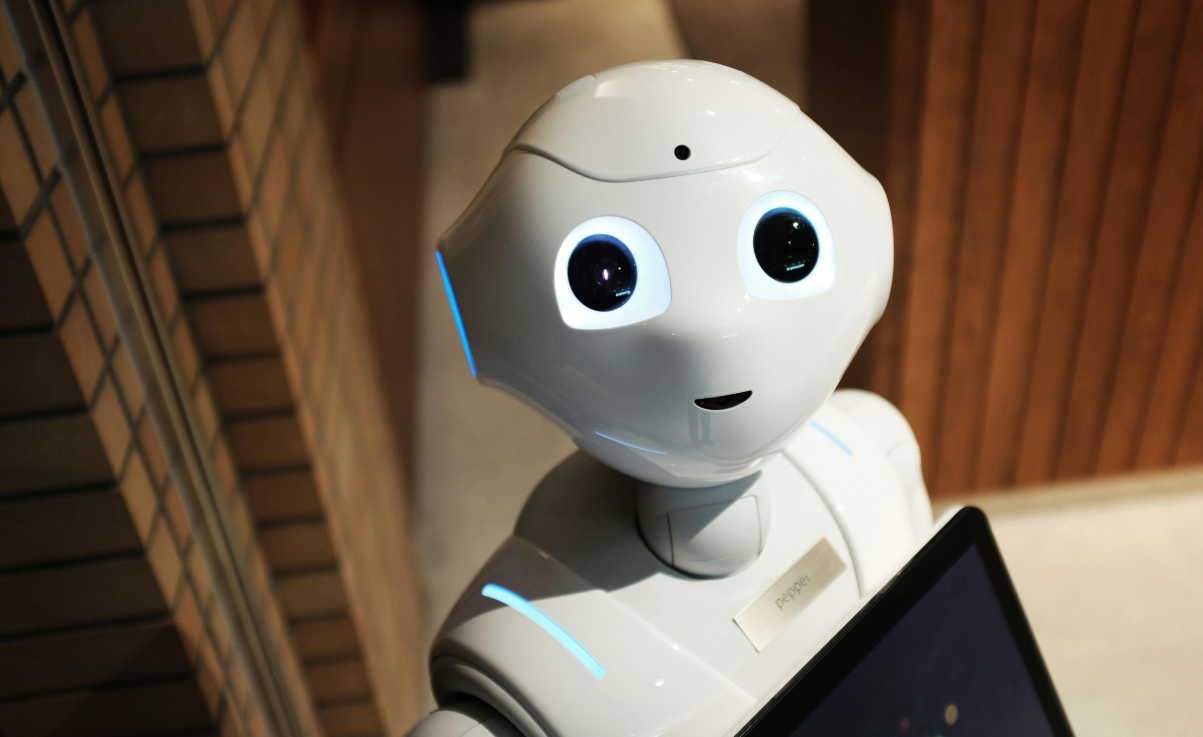 La inteligencia artificial comienza a cobrarse víctimas laborales