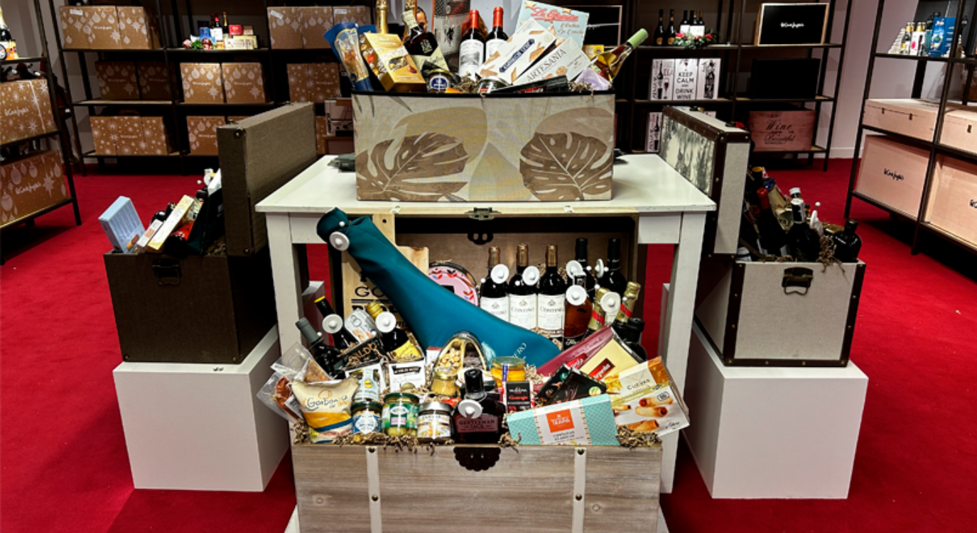 El Corte Inglés elabora más de 360.000 cestas y lotes de Navidad