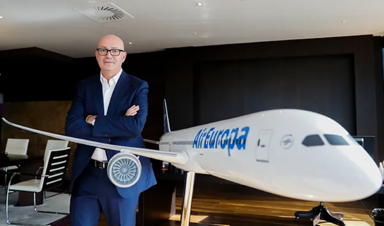 Air Europa nombra a Richard Clark nuevo CEO tras la salida de Jesús Nuño de la Rosa