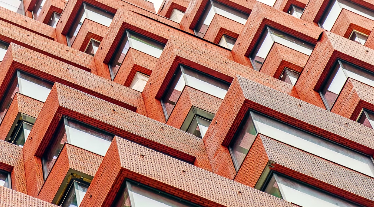 La venta de vivienda en España se desacelera por la escasez de oferta y la subida de precios, según BBVA Research