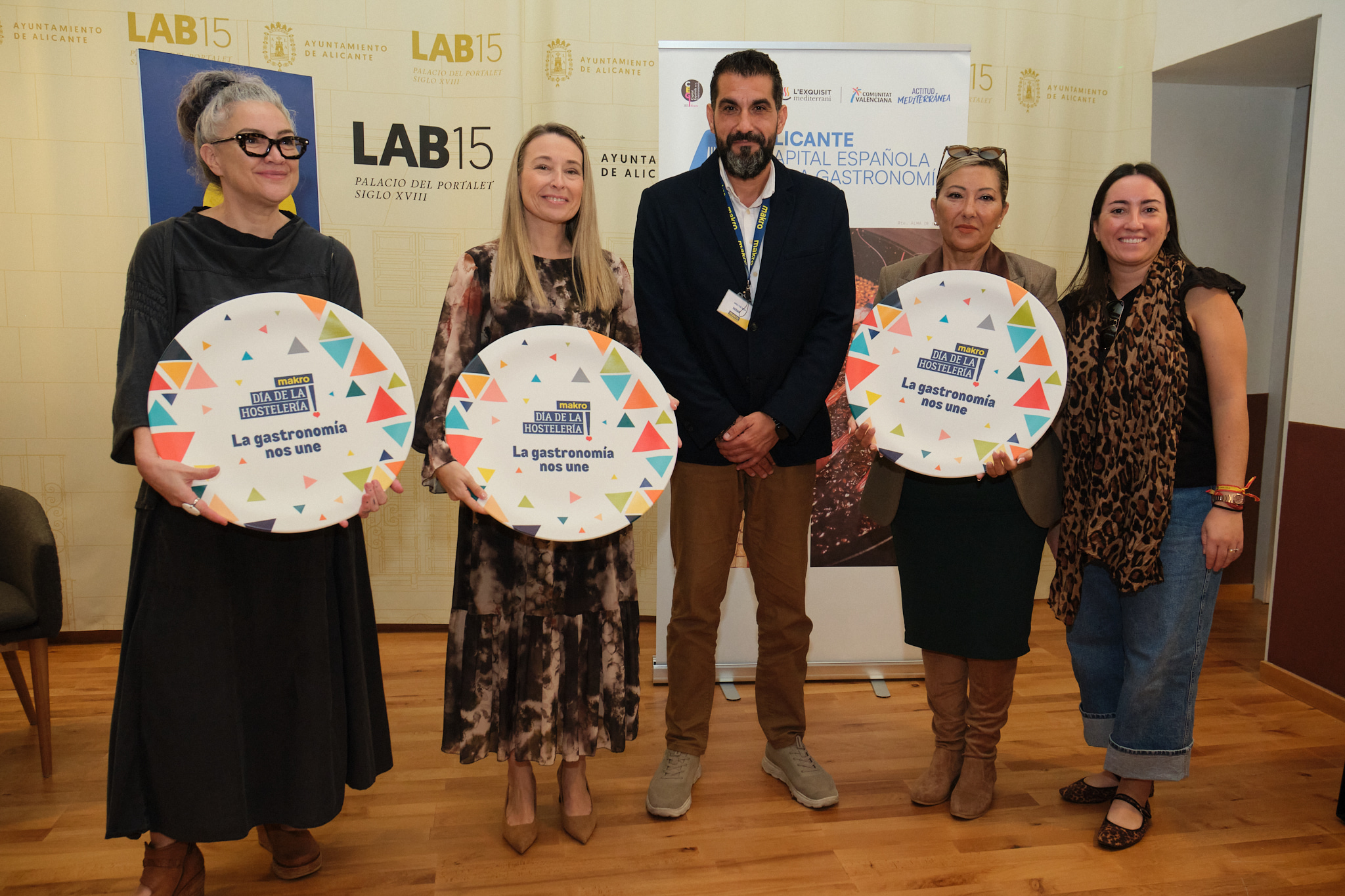 Makro, la Asociación de Restaurantes de Alicante, la Asociación Provincial de Hostelería de Alicante y el Ayuntamiento de Alicante celebran el décimo aniversario del Día de la Hostelería