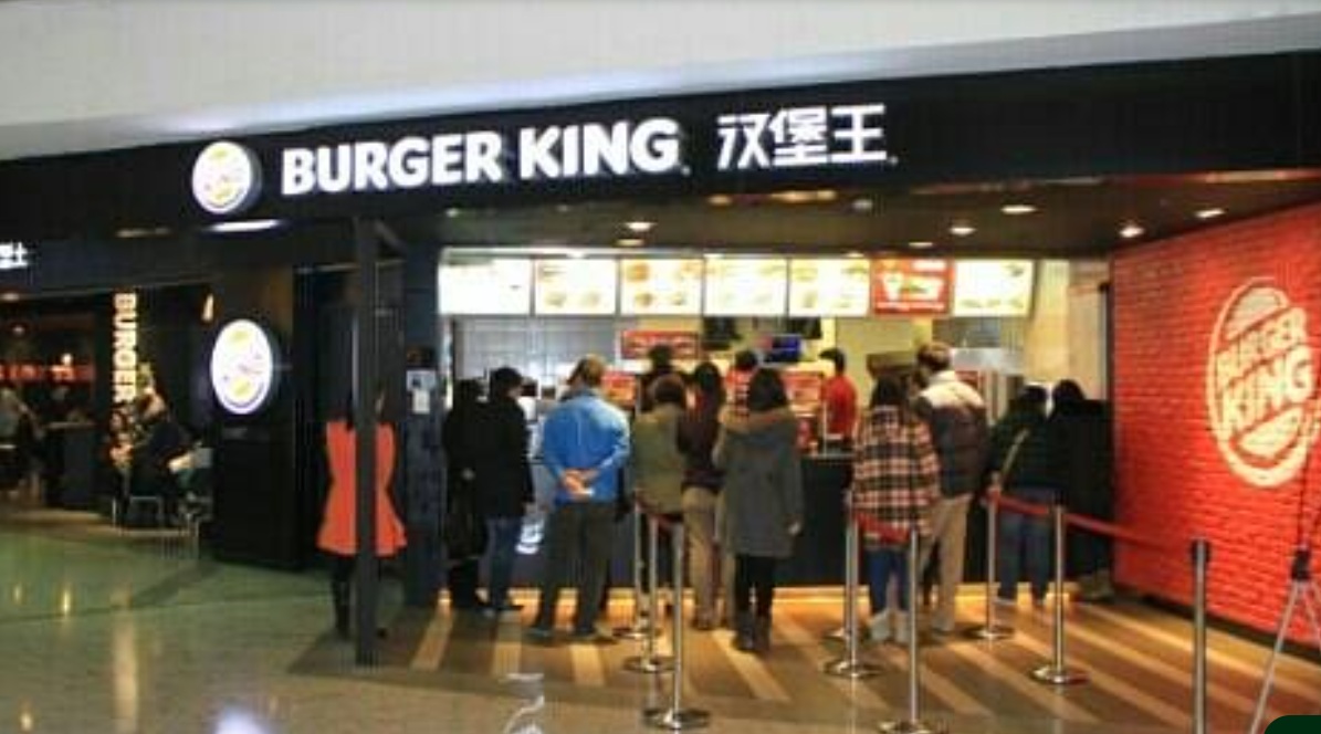 Burger King se asocia con el fondo CPE para duplicar sus establecimientos en China