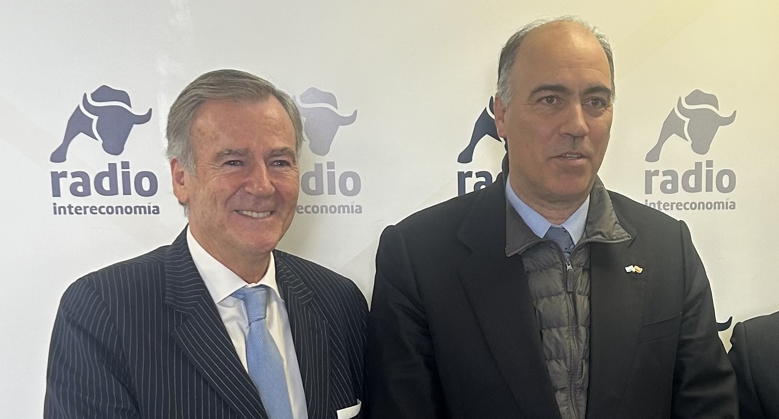 El Embajador de Argentina en España visita Radio Intereconomía