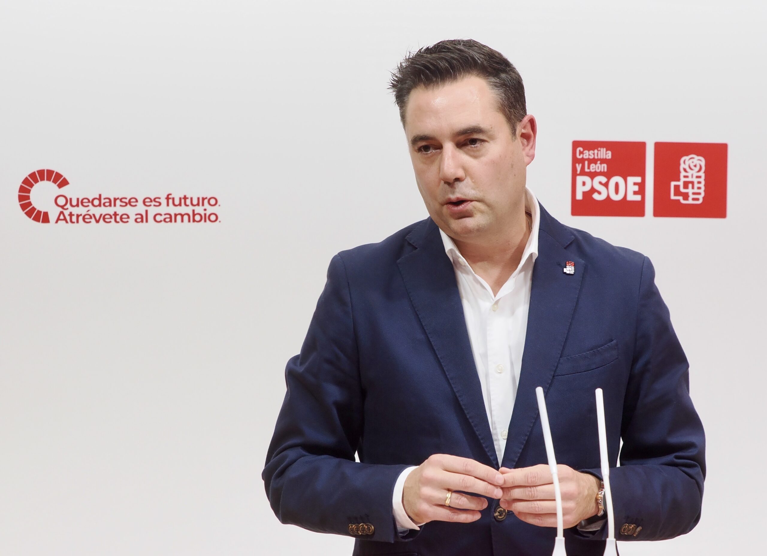De la Rosa ve «surrealista» a Mañueco por pedir en Madrid «explicaciones que aquí no da»