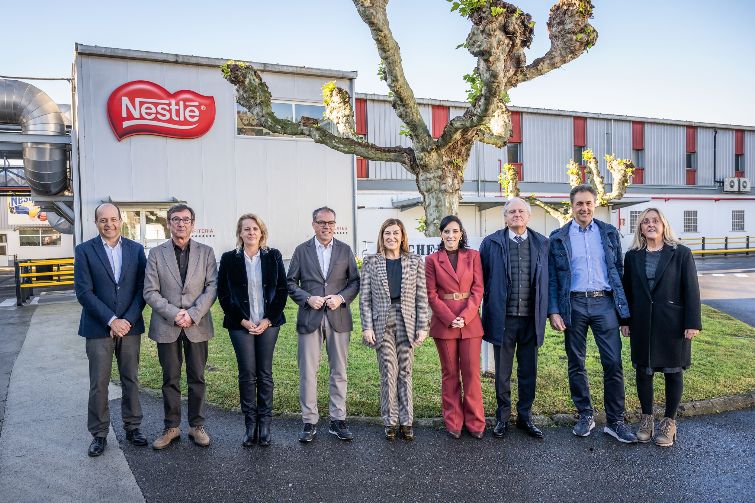 Nestlé invierte cerca de 75 millones de euros desde 2020 en su fábrica cántabra para avanzar en digitalización, automatización y sostenibilidad