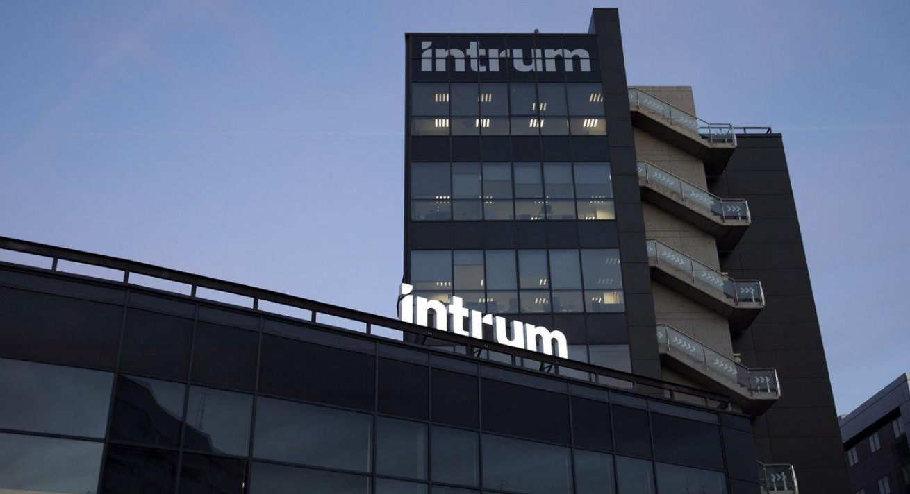Intrum amplía hasta 2029 su alianza con Ibercaja para gestionar su cartera inmobiliaria