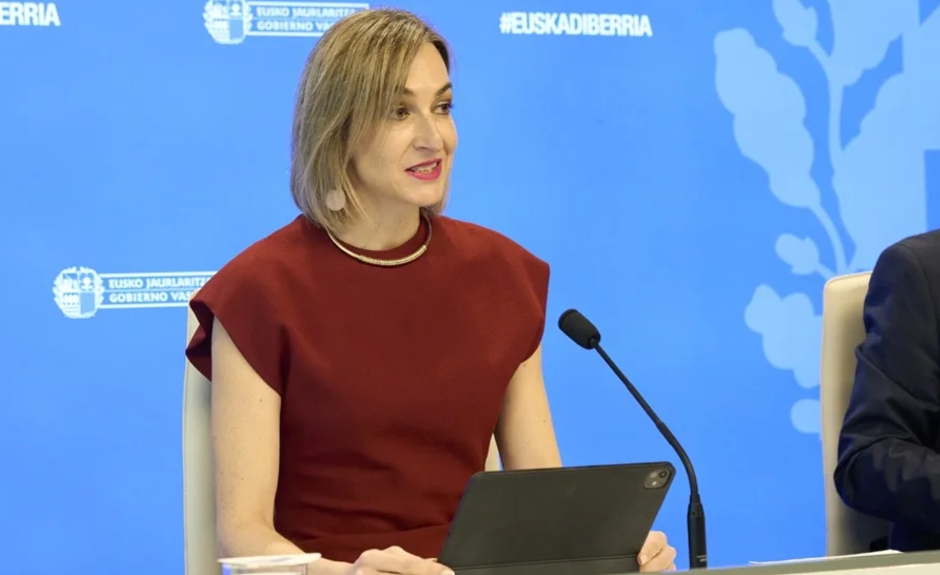 Los gobiernos central y vasco cierran 5 traspasos, entre ellos las prestaciones del paro