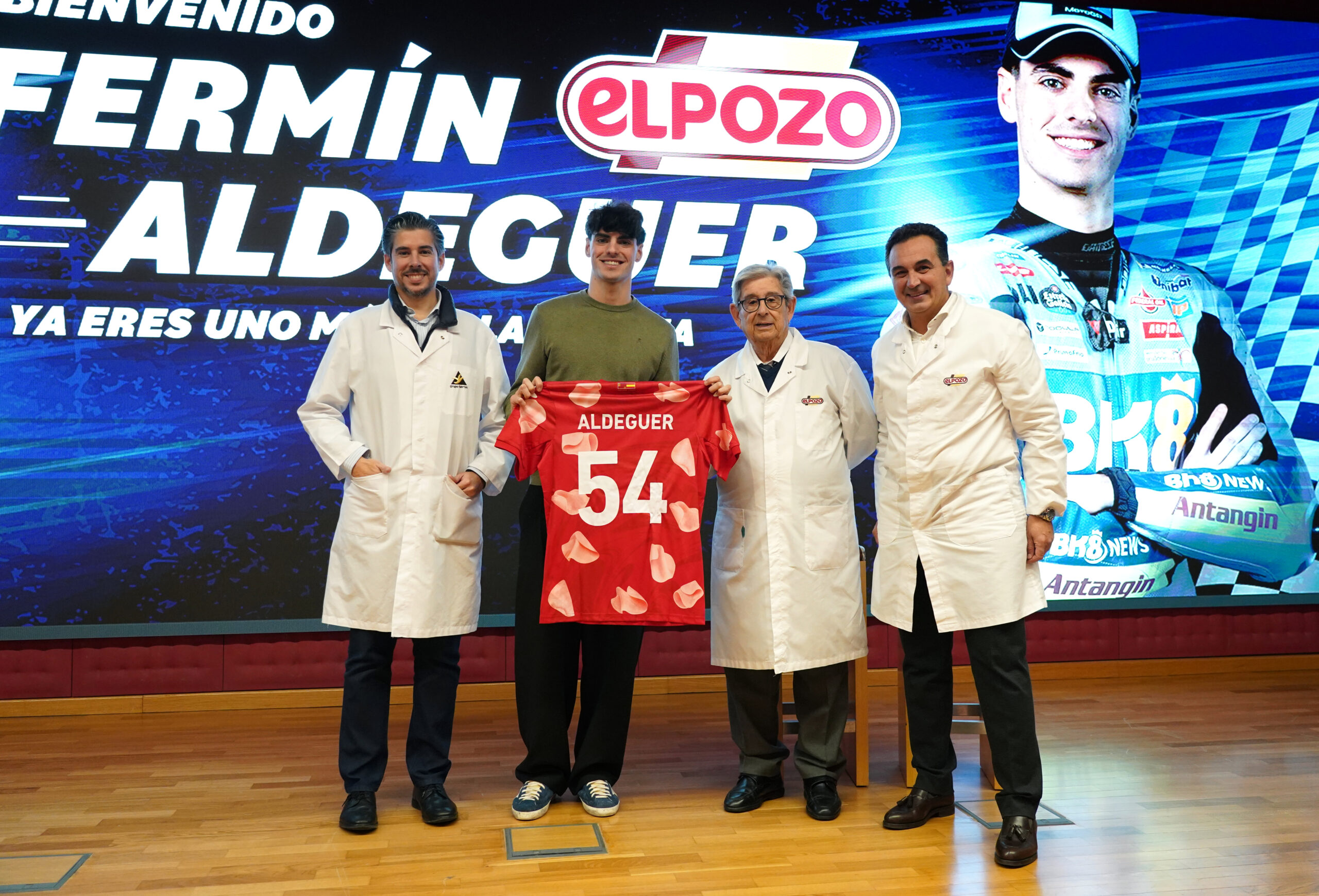 El piloto Fermín Aldeguer, nuevo embajador de El Pozo Alimentación