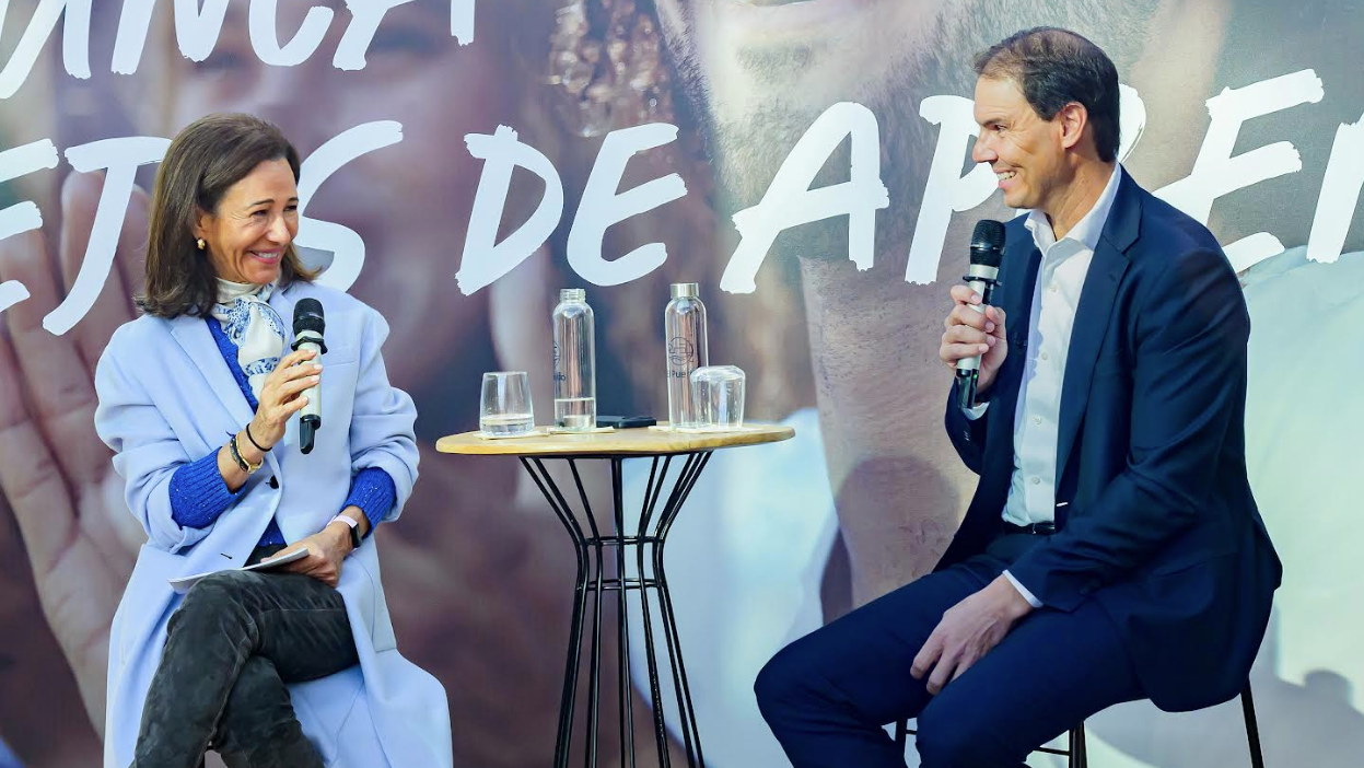 Ana Botín y Rafa Nadal animan a los jóvenes a seguir aprendiendo para afrontar los desafíos del futuro