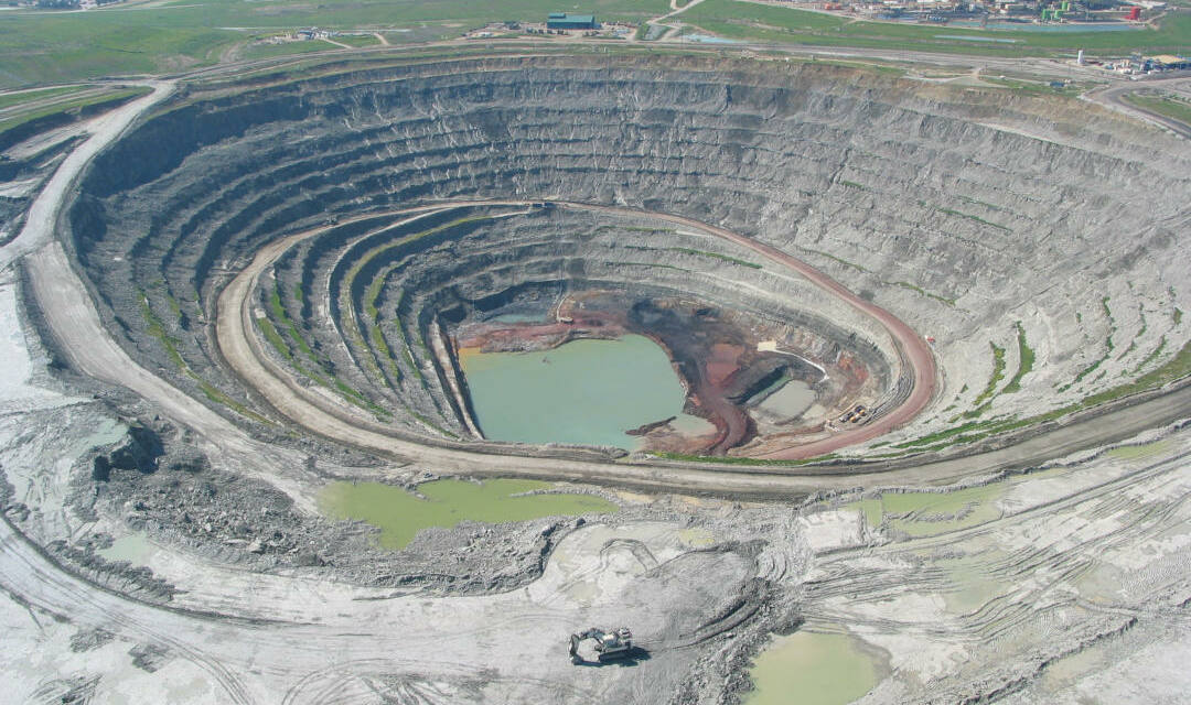 Rio Tinto y Glencore vuelven a negociar una fusión para crear la mayor minera del mundo