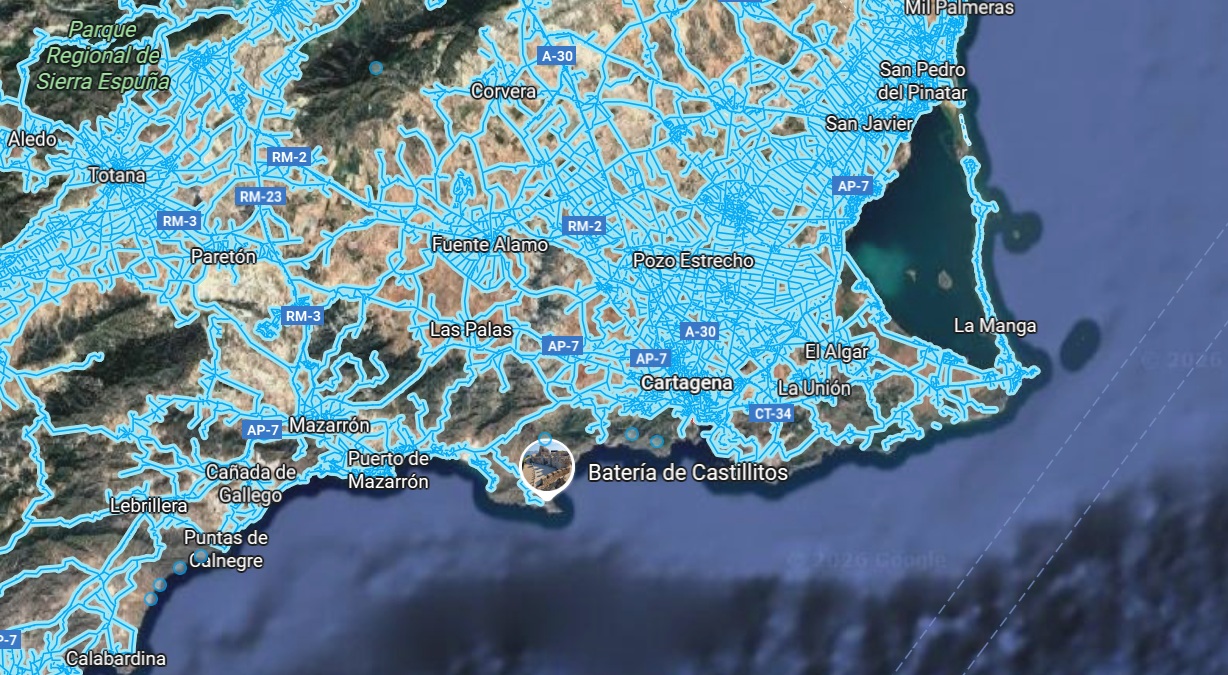 Tres heridos al chocar un tren contra una grúa en Cartagena