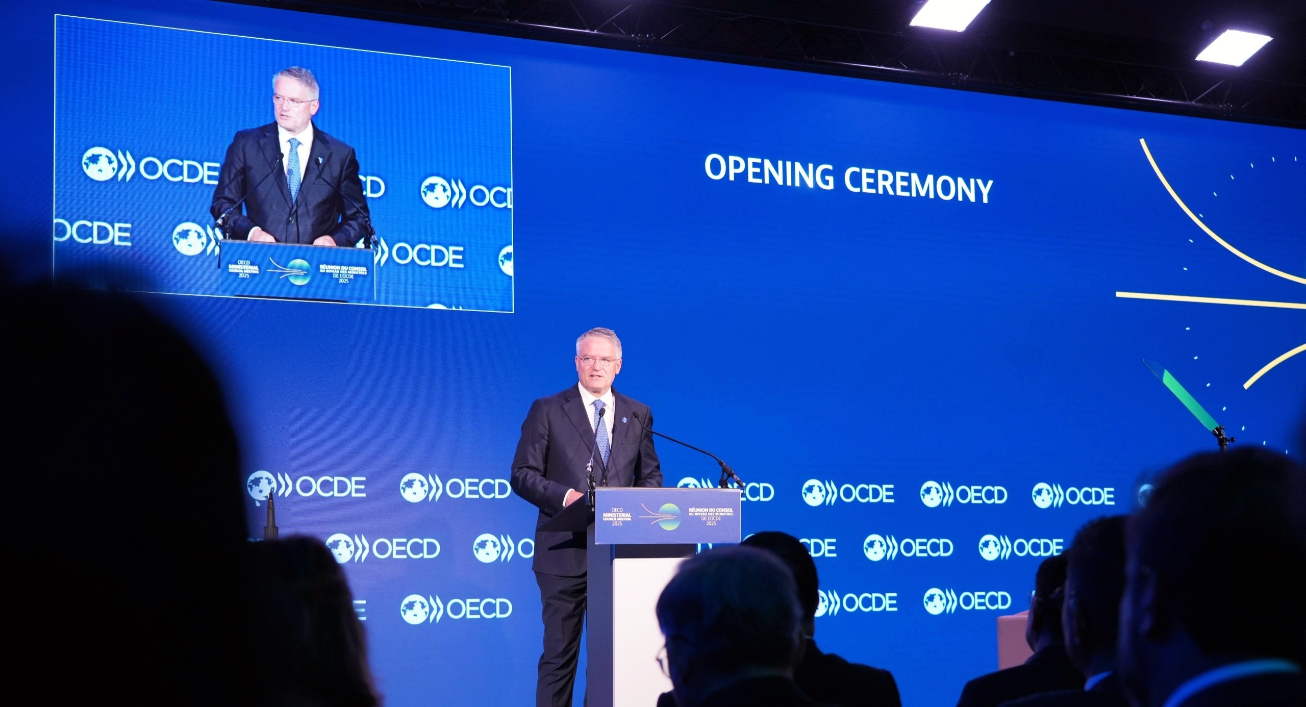 La OCDE rebaja mínimamente al 2% el crecimiento de España en 2026, mientras S&P lo sitúa en el 1,9%