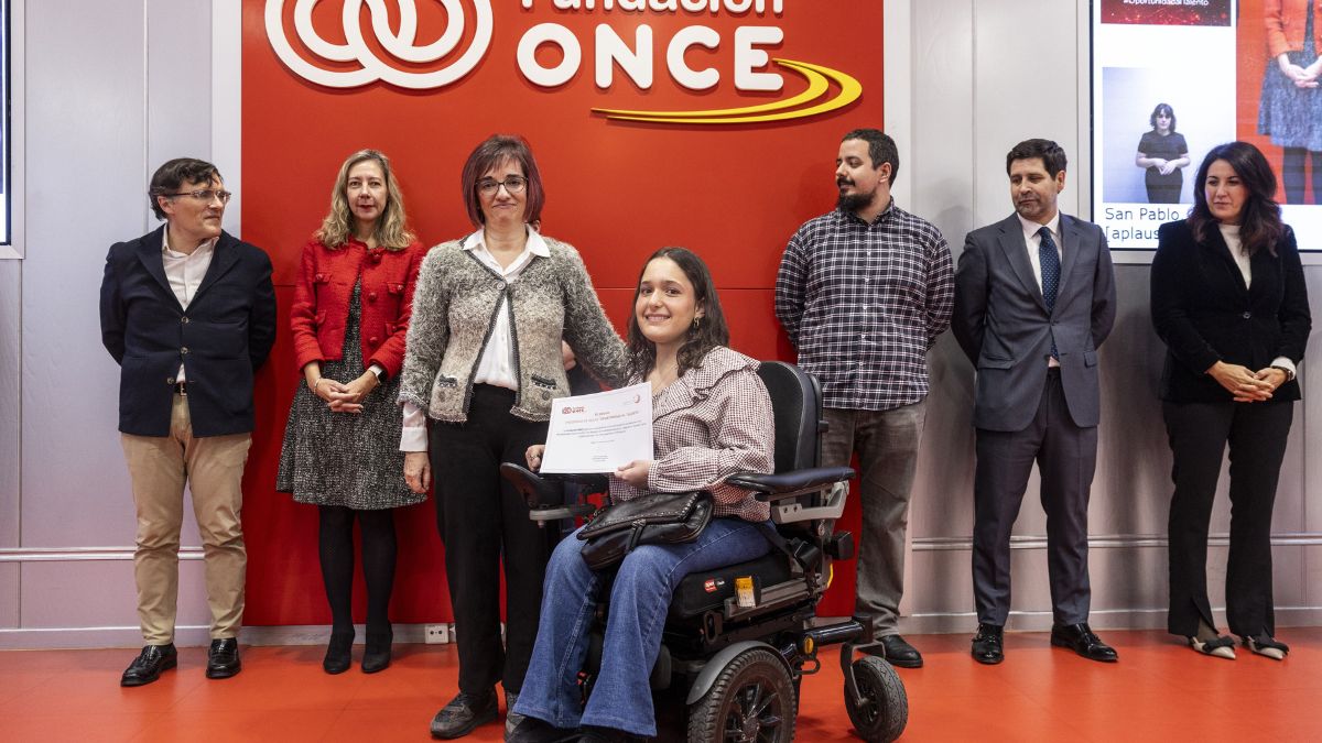Fundación ONCE otorga 27 becas de estudios y deporte a alumnos con discapacidad