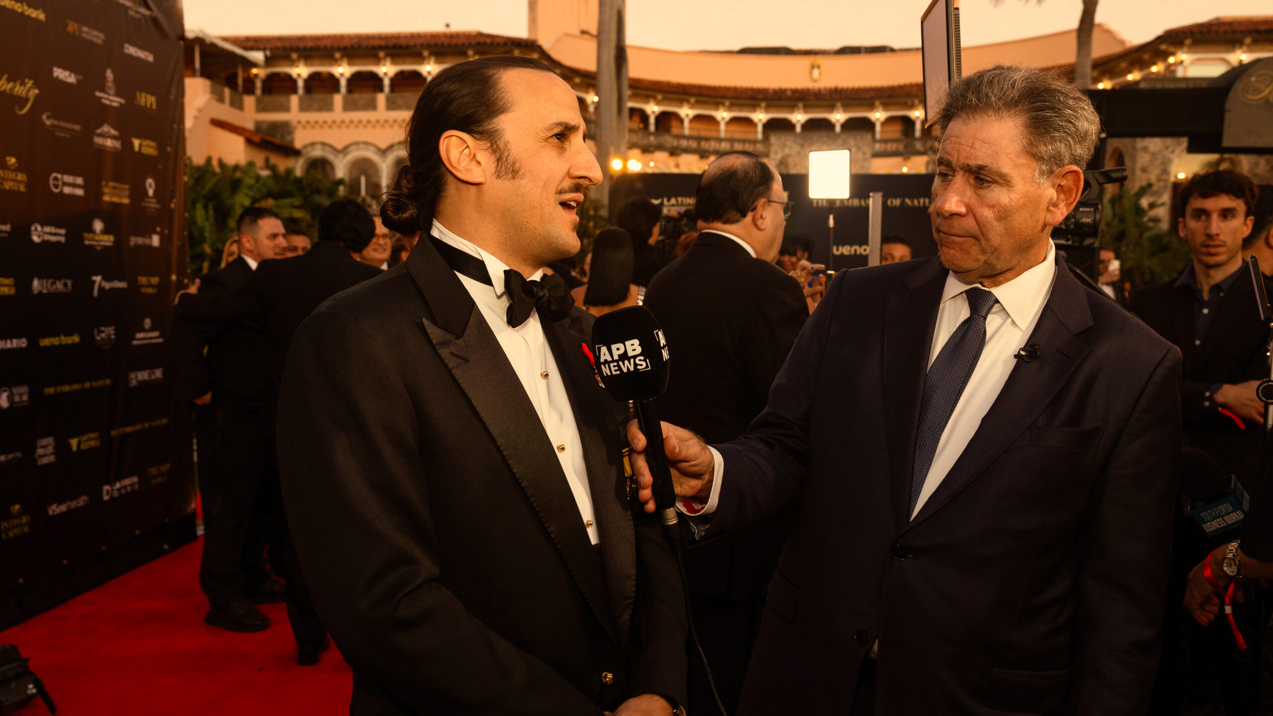 El VI Marqués de Lises, fundador de TEON (The Embassy of Nature) consolida su liderazgo global en la gala Hispanic Properity celebrada en Mar-a-Lago