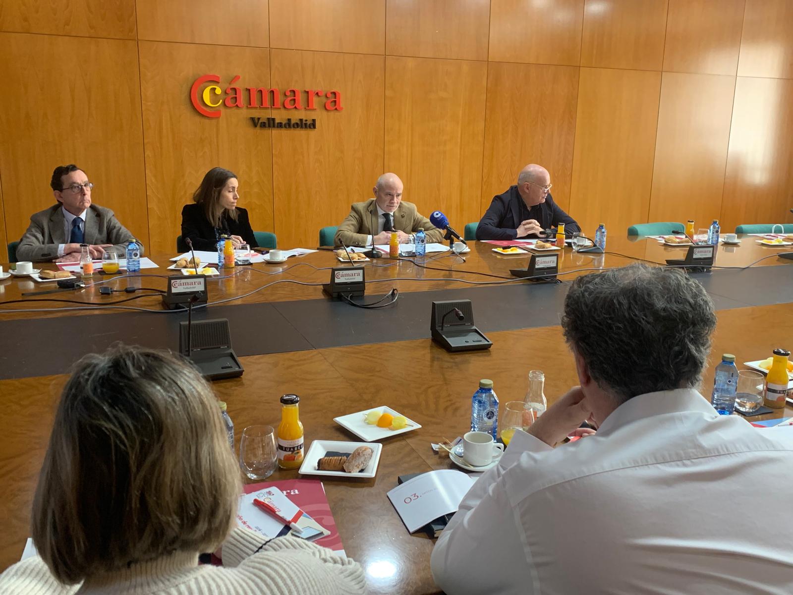 Costes de energía, absentismo y falta de personal cualificado, desafíos de las empresas vallisoletanas, según la Cámara