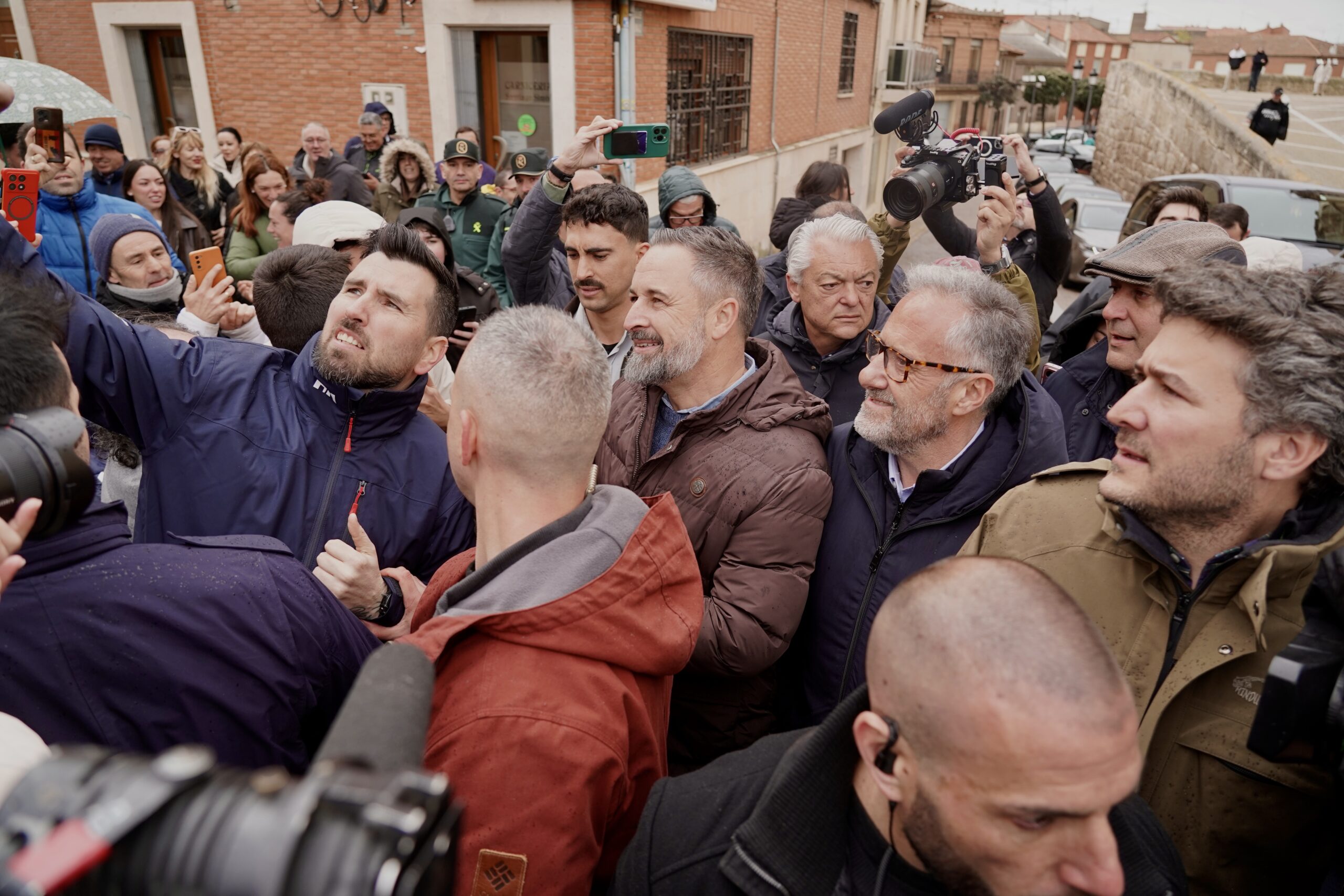 Abascal replica a Mañueco que «también los urbanitas» van a ser «víctimas» de Mercosur