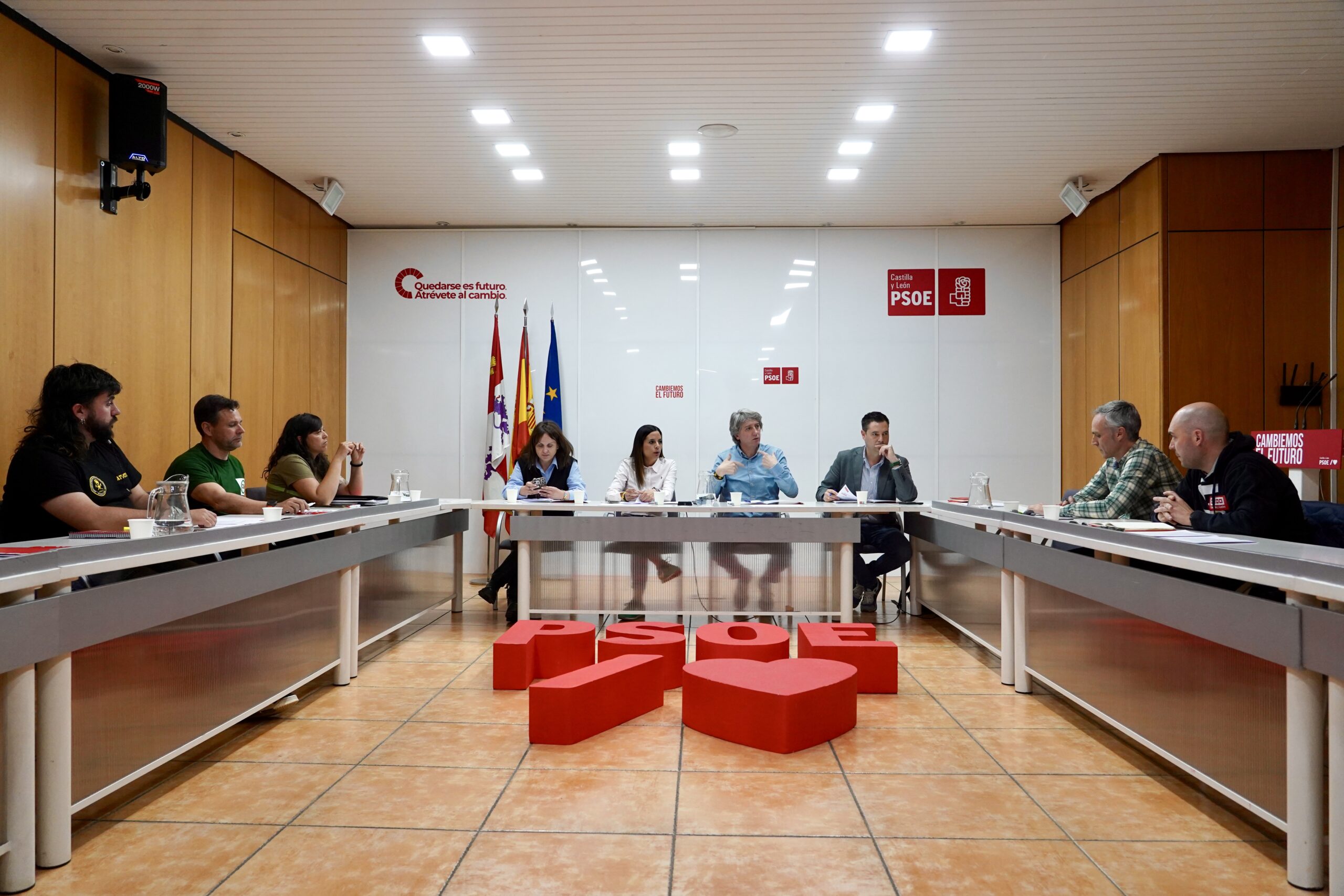 El PSOE quiere que la primera ley que llegue a las Cortes sea de prevención y extinción de incendios forestales