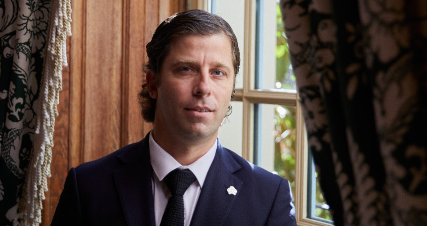 Carlos Taboada, head sommelier de Santo Mauro, nombrado Oficial de la Ordre des Coteaux de Champagne