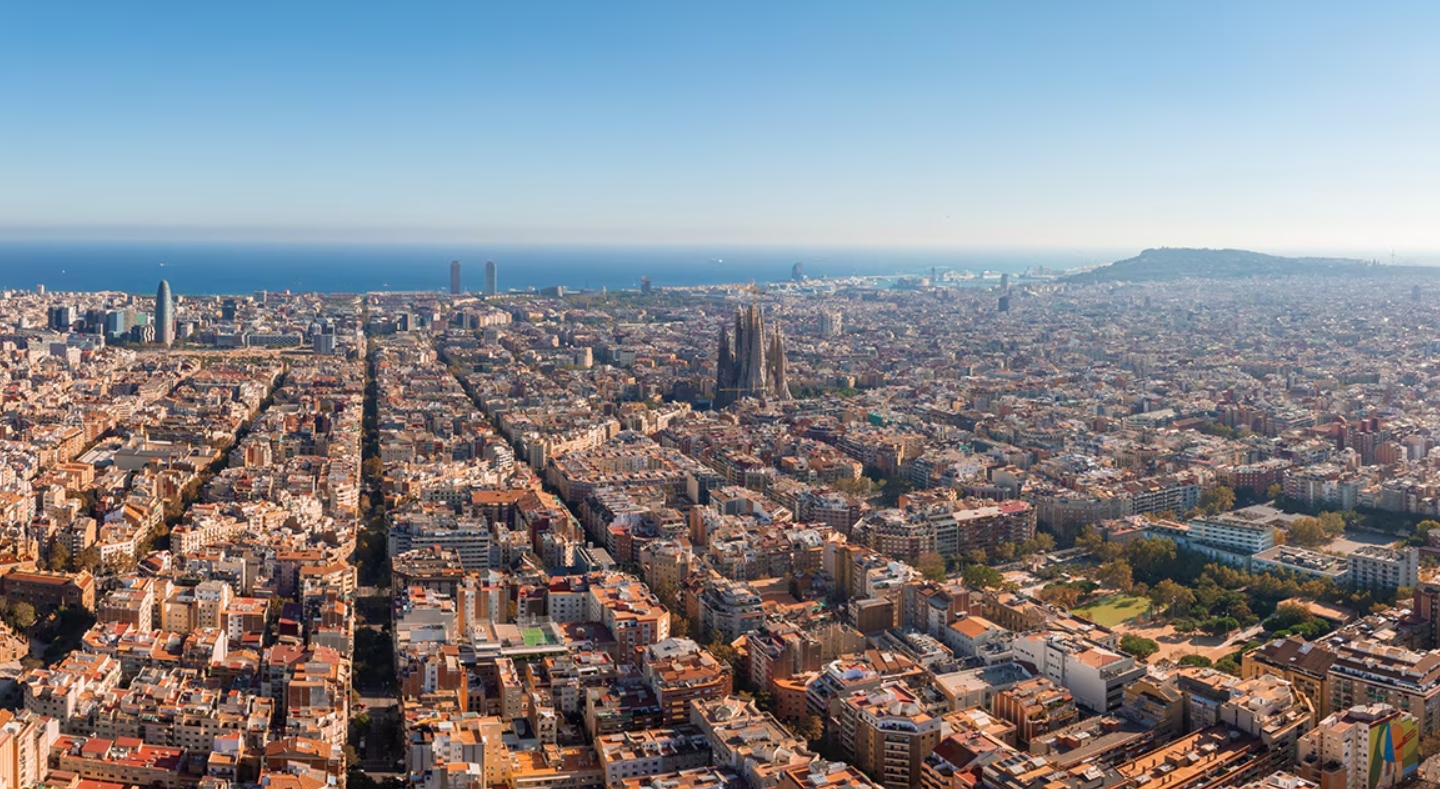 BBVA apunta a las regiones turísticas y de servicios como motor de crecimiento en 2026